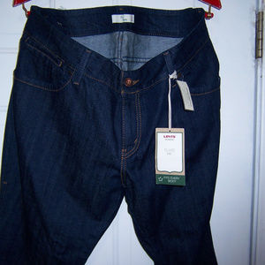 WOMENS 542 LEVIS FLARE JEANS NWT  22W